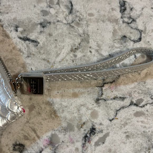 NEW 🆕 R & F Silver Wristlet - Picture 4 of 4